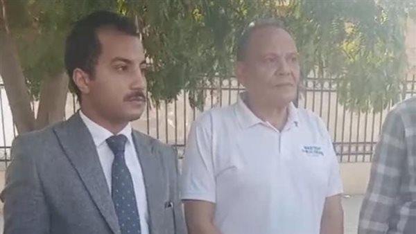 محامي الدفاع وأسرة