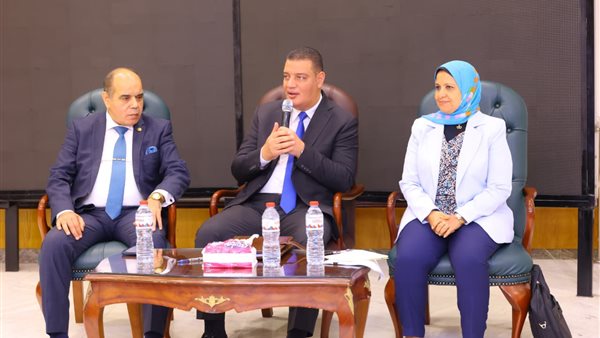 جانب من اللقاء