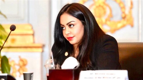 النائبة نيفين حمدي