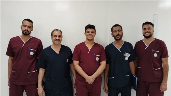 الفريق الطبي