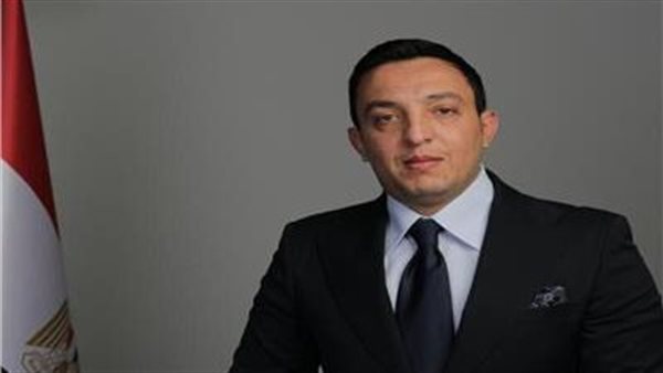  مصطفى أبو زهرة،