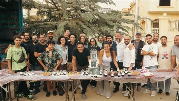 فريق عمل فيلم ان