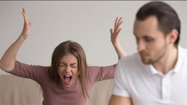 الكاتب والإعلامي