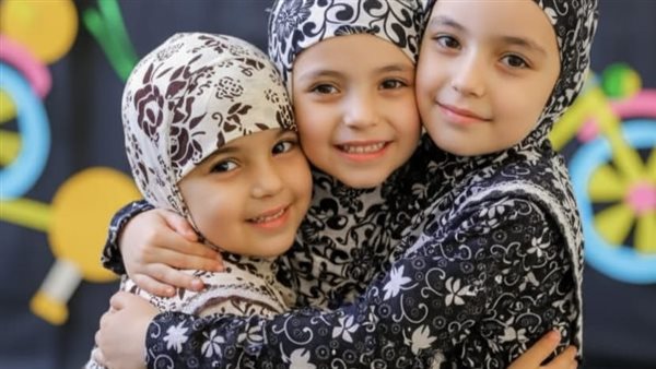 الشقيقات الثلاثه