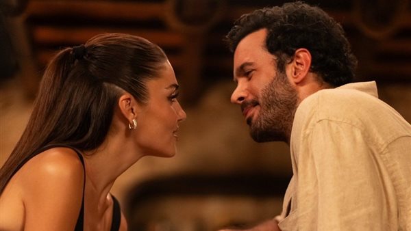  مسلسل “الحب والدموع”