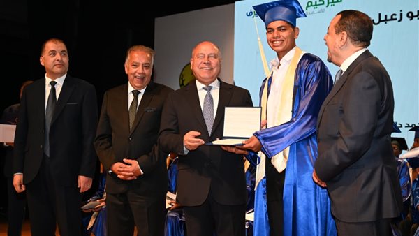  الفريق مهندس كامل