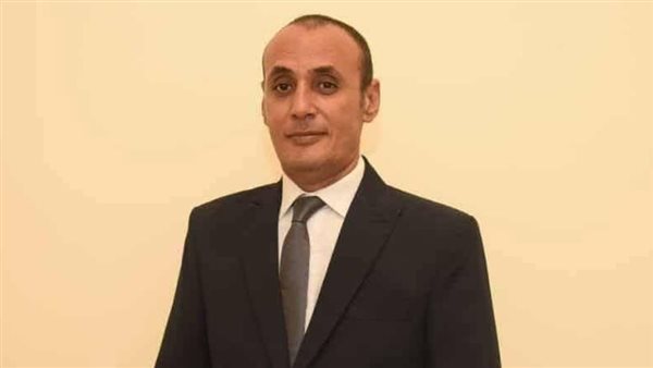 مرشح حزب الدستور