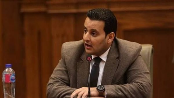 النائب أحمد زكريا