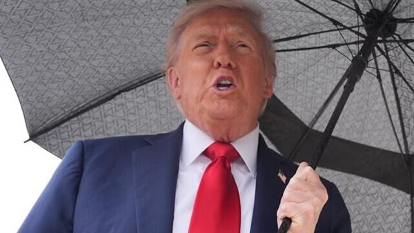 الرئيس الامريكي دونالد