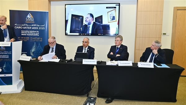  الدكتور سويلم يشارك