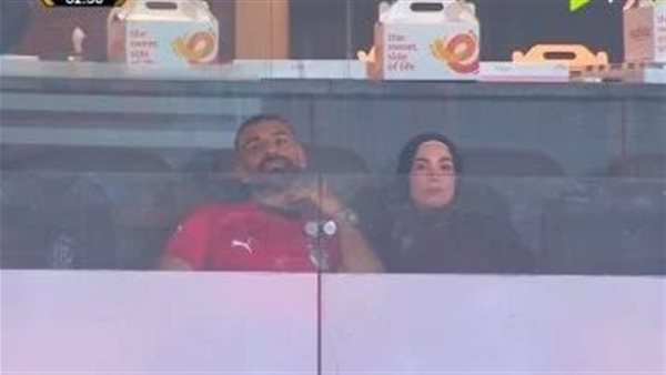 محمد صلاح وزوجته