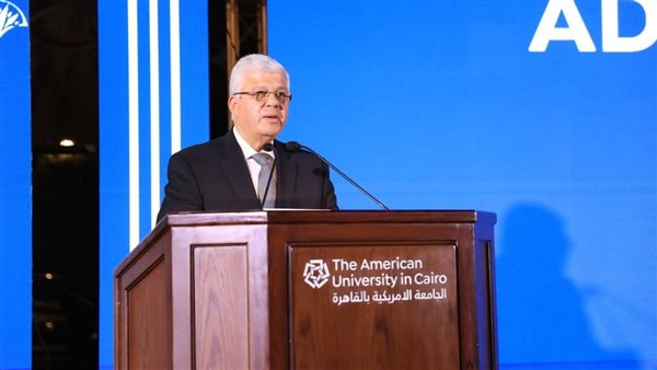 الدكتور أيمن عاشور