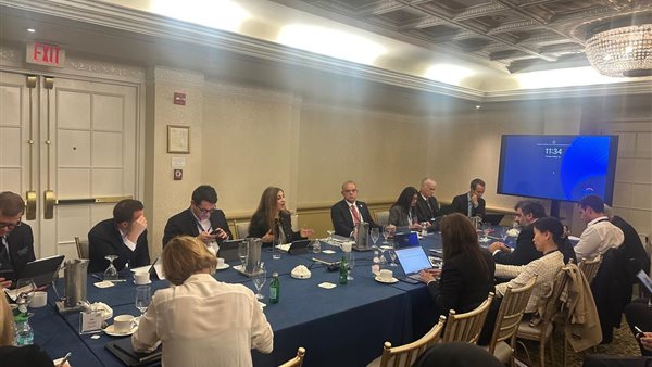 وزير الاستثمار والتجارة