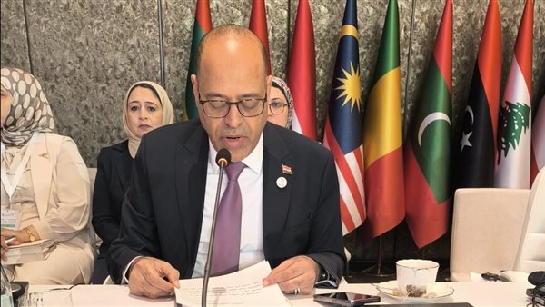 وزير العمل في الدوحة