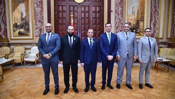 نواب التنسيقية يتسلمون