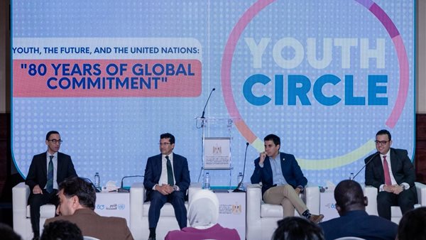 وزير الشباب والرياضة