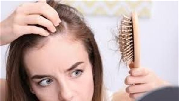 تفسير حلم وقوع الشعر..