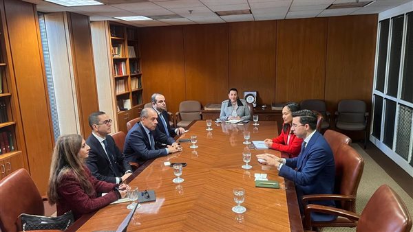 وزير الاستثمار والتجارة