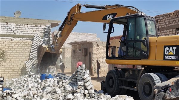 إزالة 79 حالة تعدي