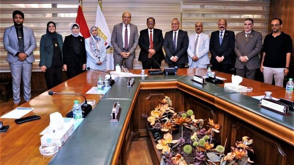 وزير الطيران المدنيوعدد