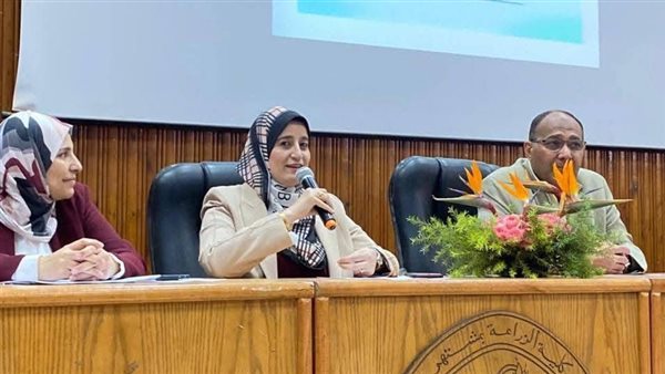 ندوة توعوية بكلية