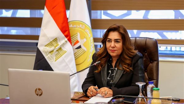 الدكتورة منال عوض