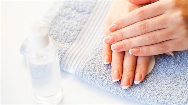 العناية بالاظافر
