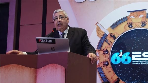 الدكتور محمد عوض