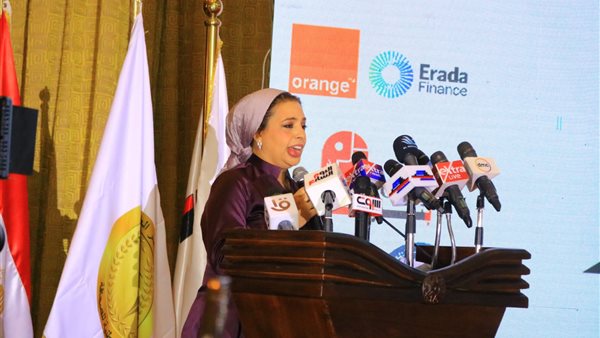 المستشارة أمل عمار