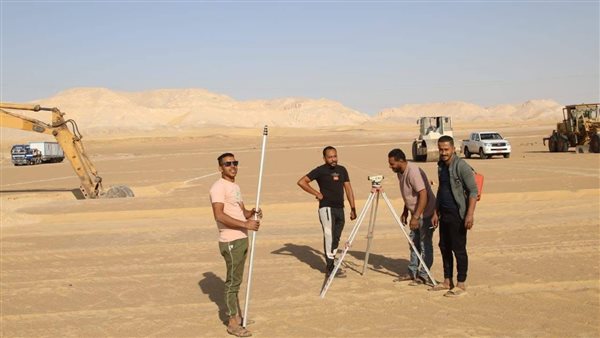  محافظ الوادي الجديد يتفقد