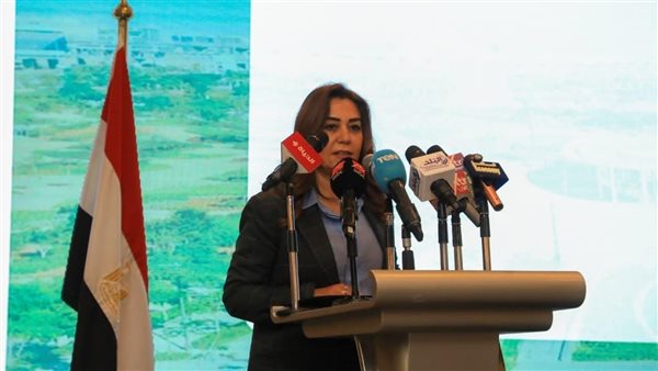  وزيرة التنمية المحلية