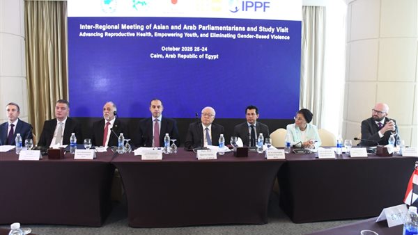 وزير الشباب والرياضة