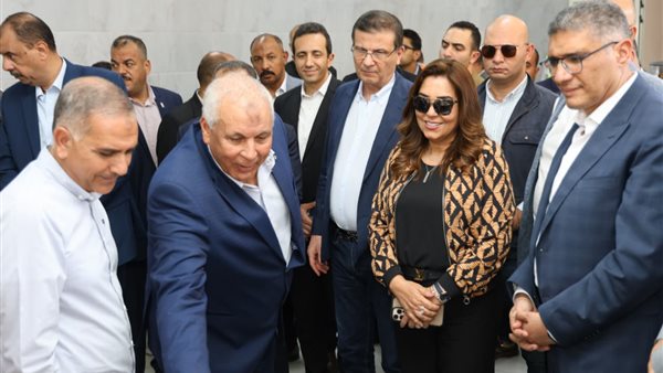  الدكتورة منال عوض