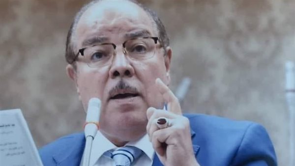  إسماعيل نصر الدين،