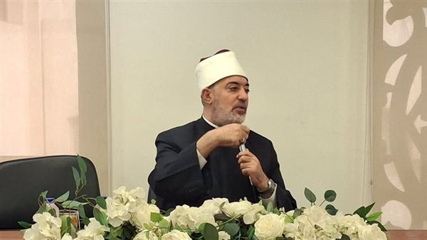 الدكتور نظير عياد