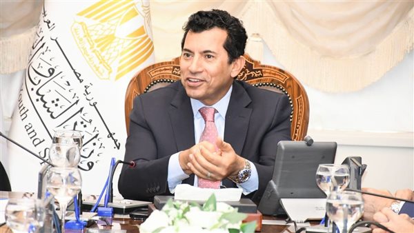 وزير الشباب والرياضة