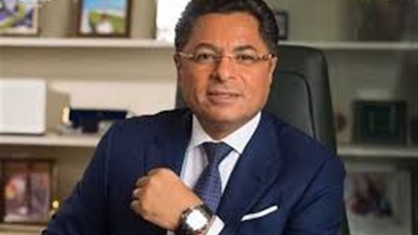 الاعلامي خالد أبو