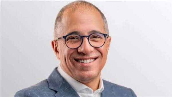  الدكتور أحمد شلبي،