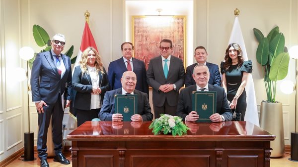  الدكتور خالد عبدالغفار