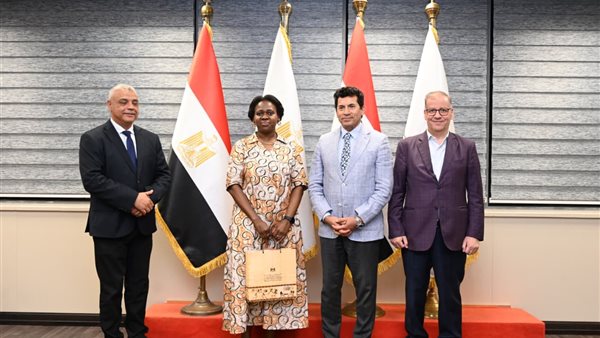 الدكتور أشرف صبحي