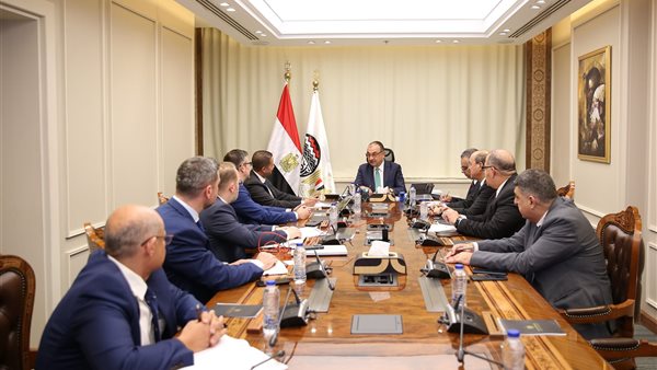  وزير قطاع الأعمال