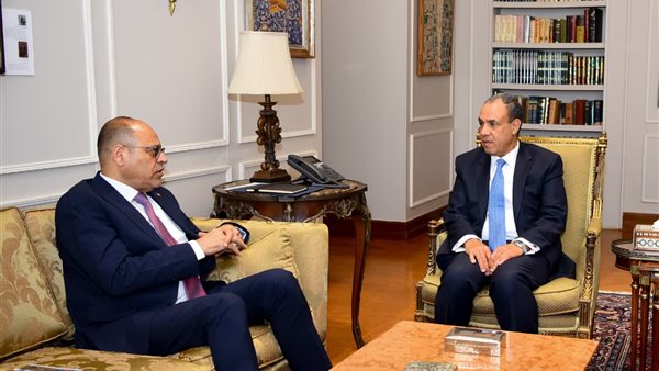  الدكتوربدر عبدالعاطي