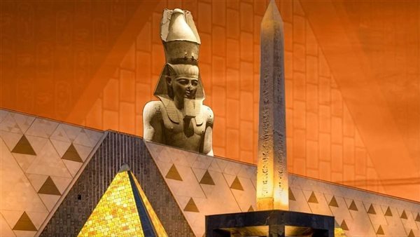 افتتاح المتحف المصري