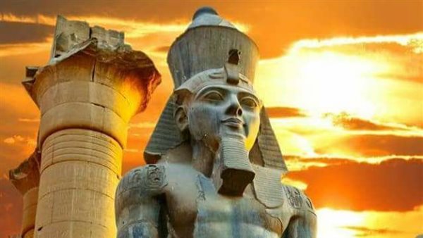 تمثال رمسيس الثاني