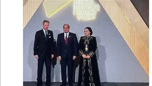  إشادات واسعة بإطلالة