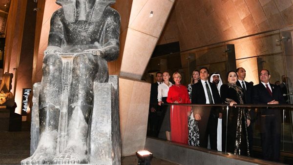  المتحف المصري الكبير