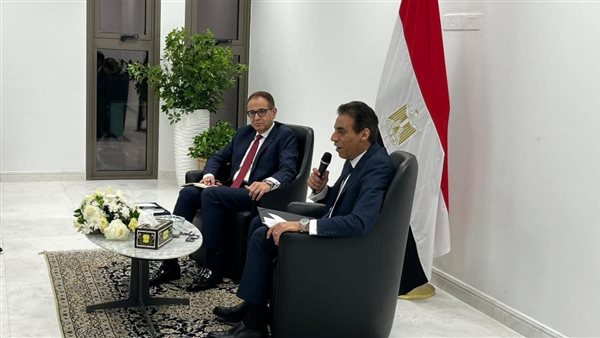 جانب من اللقاء