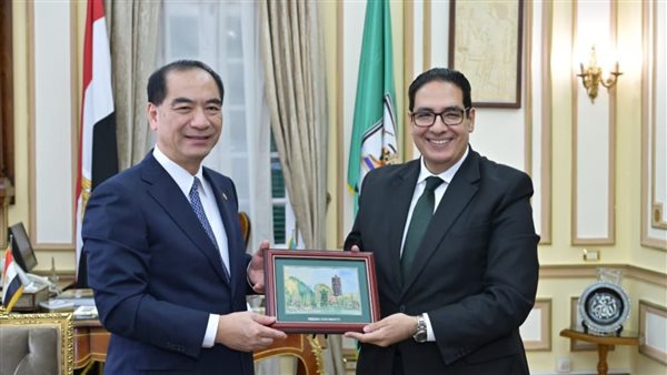 رئيس جامعة القاهرة