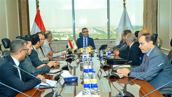 الدكتور شريف فاروق