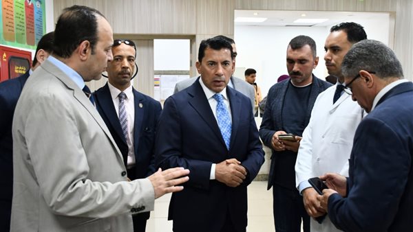 وزير الشباب و الرياضة